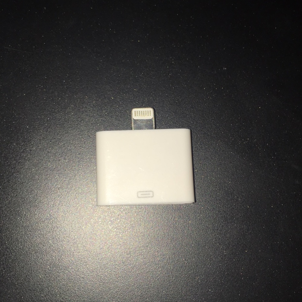 iPhone adapter